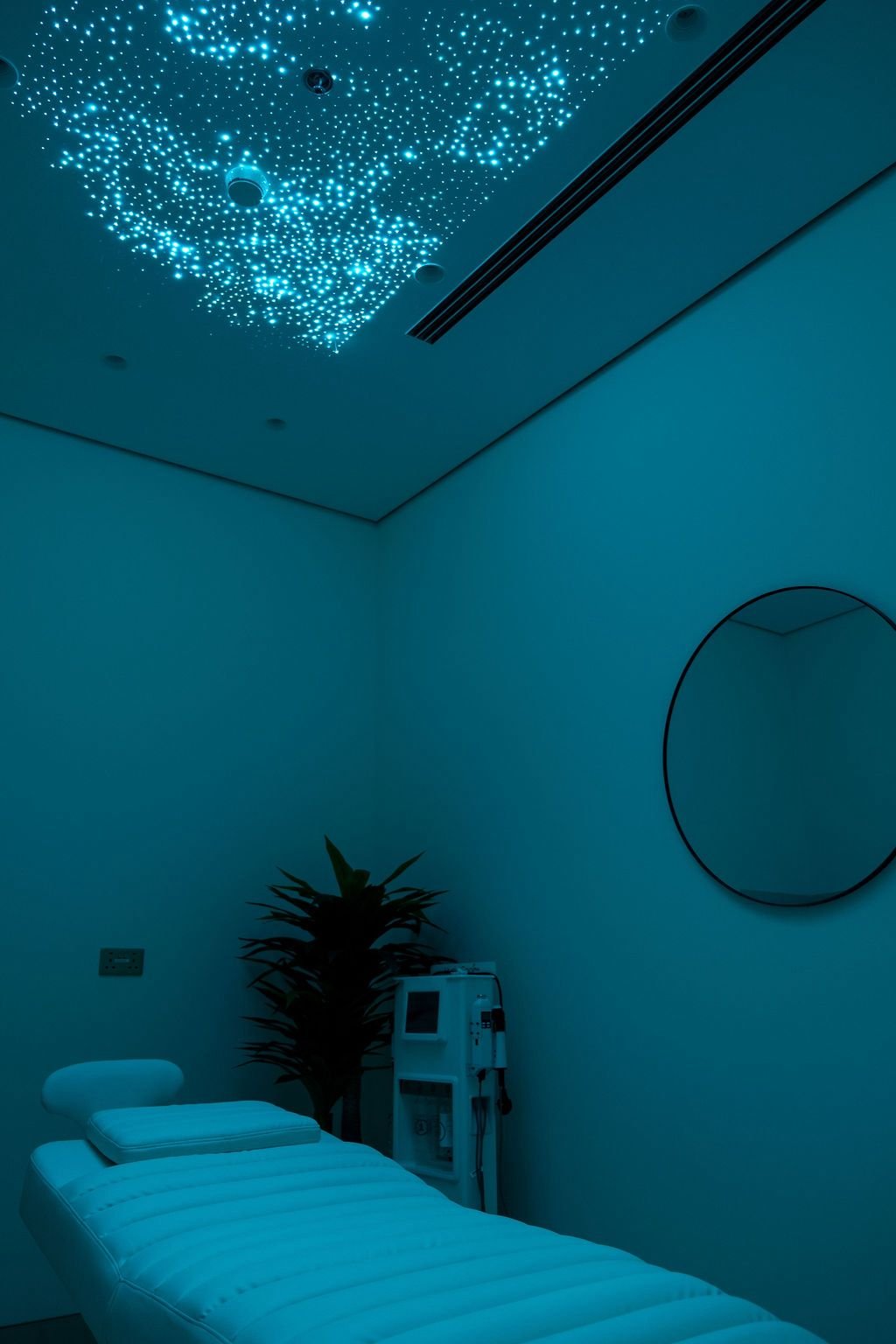 Clinica Ramita treatment room lighting